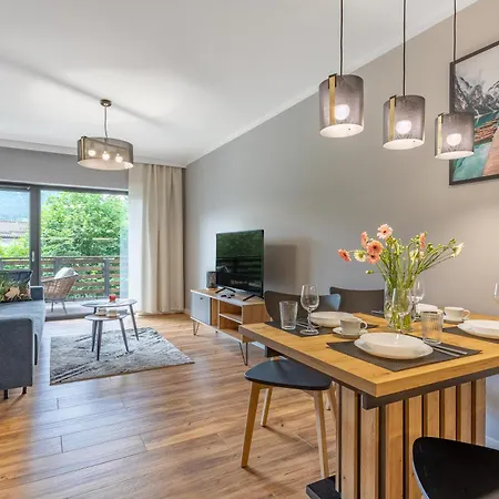 דירה Obroncow Pokoju 4